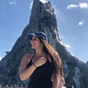 Meet your Posher, Mariana